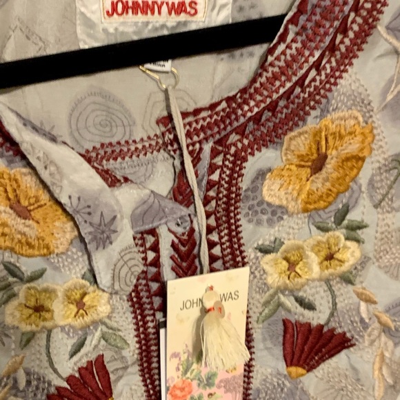 SOLD*** $315 NWT Sz 3X Jessabella Johnny Was 100% Silk Embroidered Blouse - Picture 9 of 16